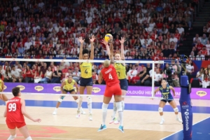 a-milli-kadin-voleybol-takimi-milletler-liginde-ilk-yenilgisini-aldi-v2dDz334.jpg