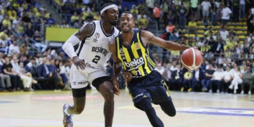 fenerbahce-beko-final-serisinde-2-0-one-gecti-LlGQacvT.jpg