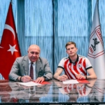 samsunspor-logi-tomasson-ile-41-yillik-sozlesme-imzaladi-ZzI3iCkq.jpg