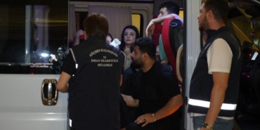 edirnede-kacak-gocmen-operasyonu-27-kisi-yakalandi-C3feCbOQ.jpg