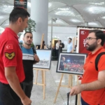 istanbul-havalimaninda-15-temmuz-sergisine-yogun-ilgi-KRbz75hQ.jpg
