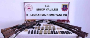 sinopta-kacak-silah-ve-urun-operasyonu-5-gozalti-iHAsFYX3.jpg