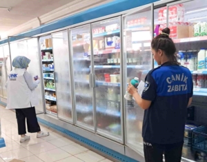 canikte-soguk-gida-denetimi-FfxHWb6g.jpg