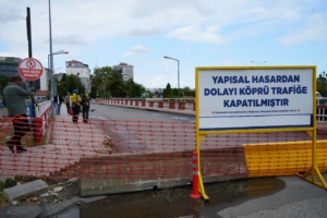 SAMSUN'DA KÖPRÜ KAPATILDI: "AYAKLARDA KOROZYON VAR"