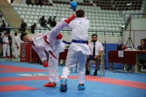 51-ilden-bin-200-sporcu-elazigda-karate-icin-bulustu-wZ8wwNjw.jpg