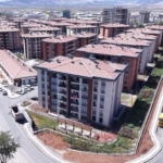 depremin-simgesi-ebrar-sitesi-yeniden-dogdu-3GZ5dafS.jpg