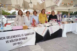 samsun-meydani-hemsehri-dernekleri-ile-senlendi-N4A5tJM4.jpg