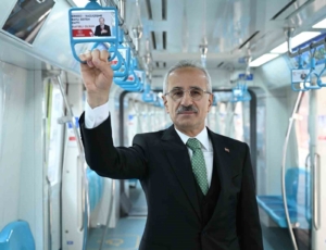 ulastirma-ve-altyapi-bakani-uraloglu-marmaray-12-yilda-1-milyar-430-milyon-yolcuya-hizmet-553Dnhcw.jpg