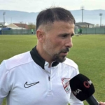 boluspor-teknik-direktoru-arslan-ayaklarimiz-yere-saglam-basiyor-PYkFaGV9.jpg
