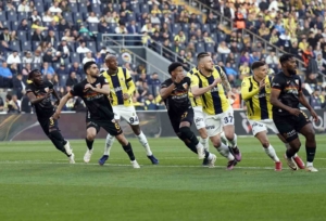 fenerbahce-ile-kayserispor-49-randevuda-6j6LfKcF.jpg