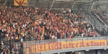galatasaray-taraftarindan-selcuk-inan-tezahurati-B8VTQOxL.jpg