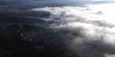 karabukte-sehir-merkezini-kaplayan-sis-dronla-goruntulendi-mVlNGk9z.jpg
