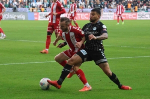 konyaspor-ile-samsunspor-17-randevuda-b3GNdihr.jpg