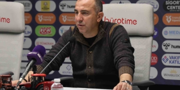 konyaspor-recep-ucar-ile-yollarini-ayirdi-7PntRNOf.jpg
