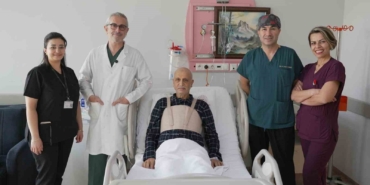 malatyada-kalp-tumoru-ve-uc-damar-tikanikligi-ayni-ameliyatta-tedavi-edildi-7rf9VXr8.jpg
