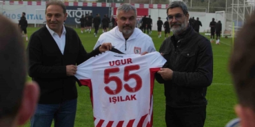 samsunspor-hamrun-spartans-maci-hazirliklarini-tamamladi-hlggQmne.jpg