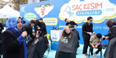 sosyal-medya-fenomeni-kardesler-engelli-bireylerle-sac-kesim-etkinligi-duzenledi-U4QT2Wsv.jpg