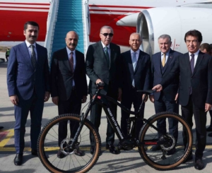 turkiye-bisiklet-federasyonundan-cumhurbaskani-erdogana-ozel-tesekkur-6HVaEGTp.jpg